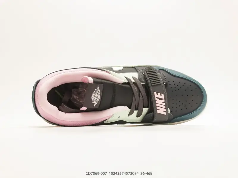 Nike Baskets de basketball Basse CD7069-007 #10243574573084
